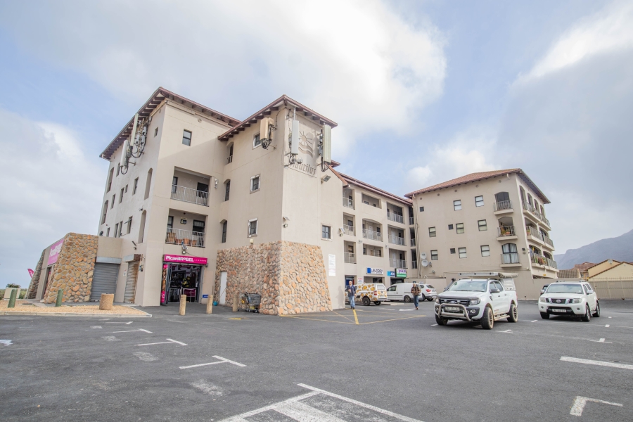 To Let 1 Bedroom Property for Rent in Muizenberg Western Cape